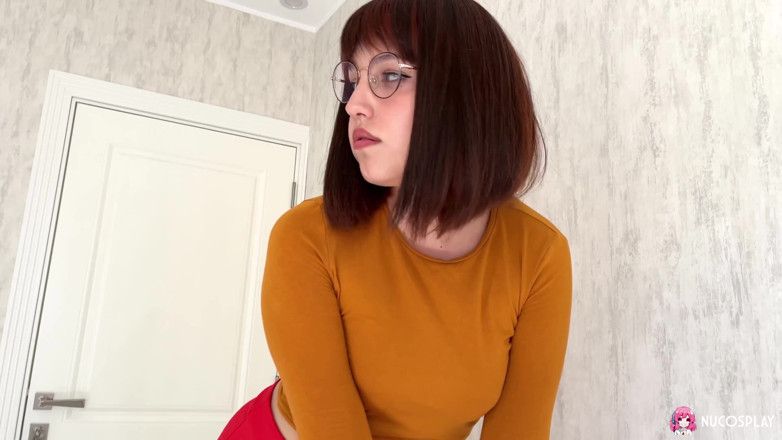 Nu Cosplay: Thick and Horny Ksenia Masturbating as Velma From Scooby Doo