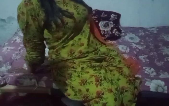 RIMSHA: Une belle-mère indienne sexy se fait sodomiser par son beau-fils