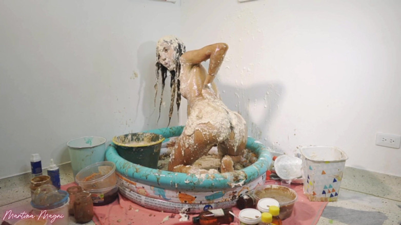 MartinaMagni: Messy Contest Ends in a Very Hot JOI