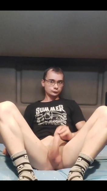 The college boy: Amateur-junge masturbiert