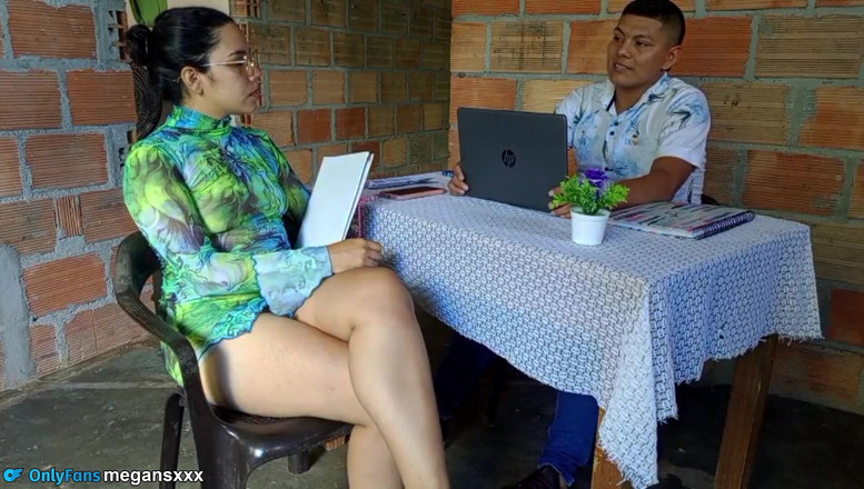 MeGanSxx: Vorstellungsgespräch endet mit sperma im mund für schlampe