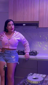 MILF mencuckold suaminya dengan DJ Puverto bernafsu - Lalucero