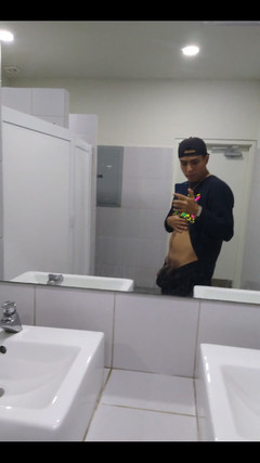 AlexAlejandro13: 来吧 抚摸我