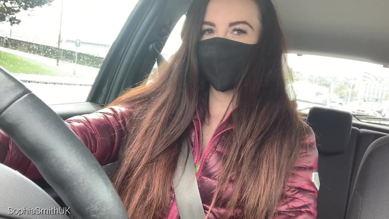 SophiaSmithUK: Ragazza medica che guida