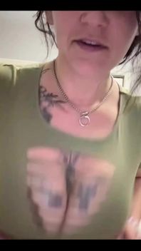 Bouncy Boobs