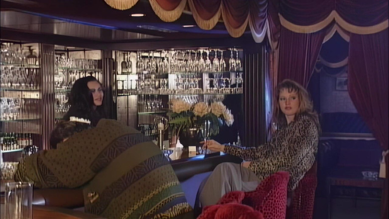 Vintage Movies XXX Best of: Compilação, bar, sinuca, foda e boquete em todos os lugares.