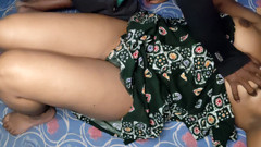 Sonamone07: 18歳のデシ女の子がオーガズム、ハードコアなインド人セックス