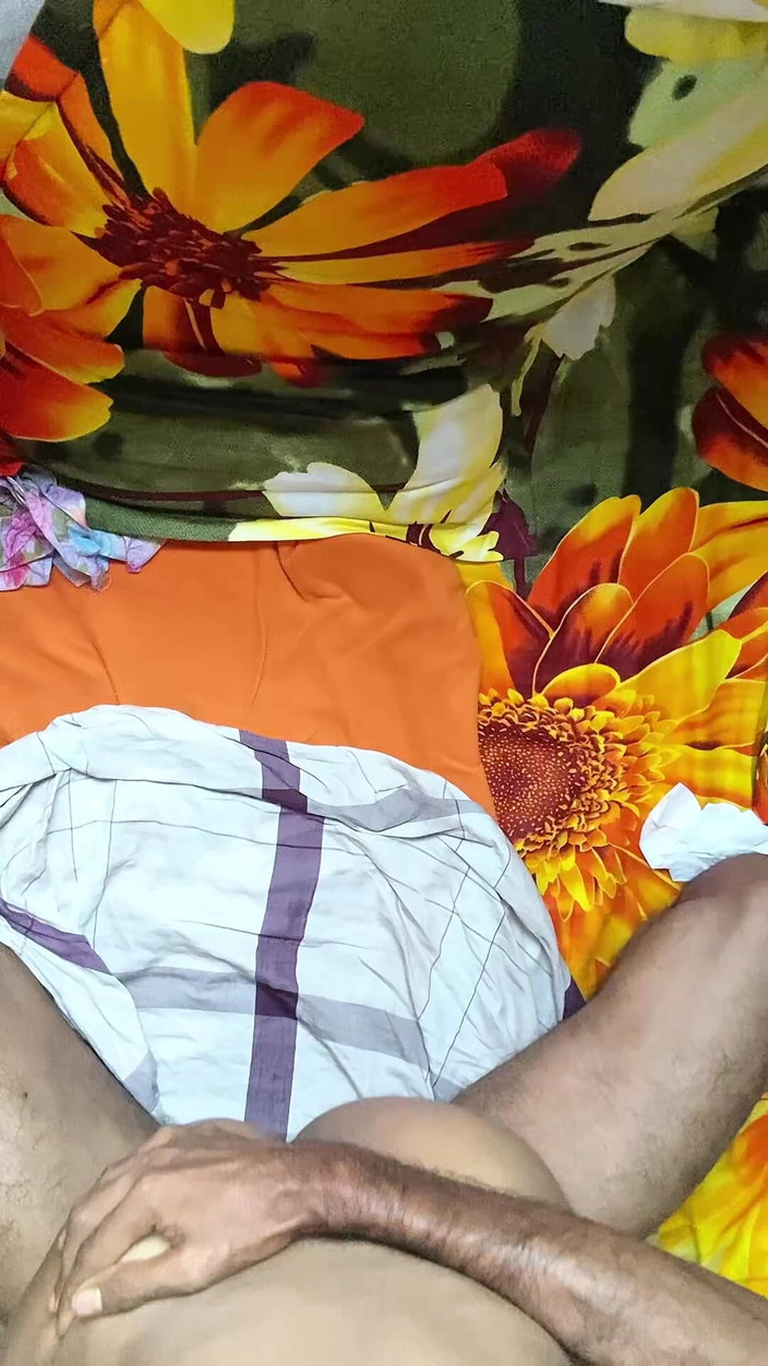 Moyna: Deshi mädchen selbstgedrehtes sexvideo