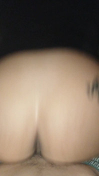 我在Tinder上认识了她