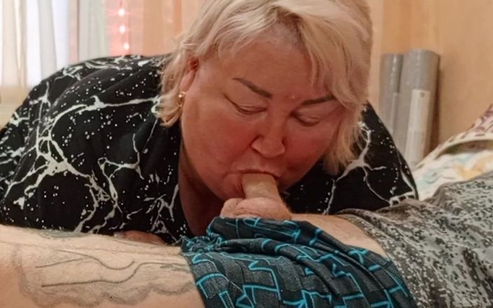 Zona901: Schwiegermutter lutscht das ganze sperma aus dem penis