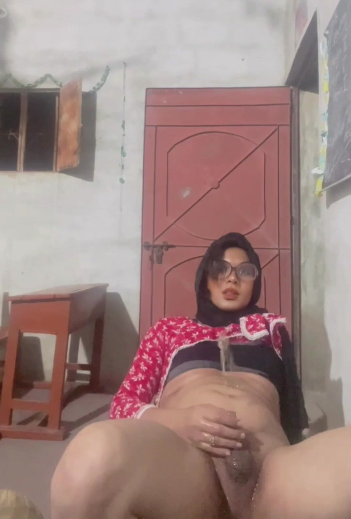 Apple00001: Per favore fammi pipì