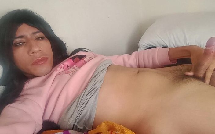 Femboy from Colombia: 我为你射精 rica leche caliente