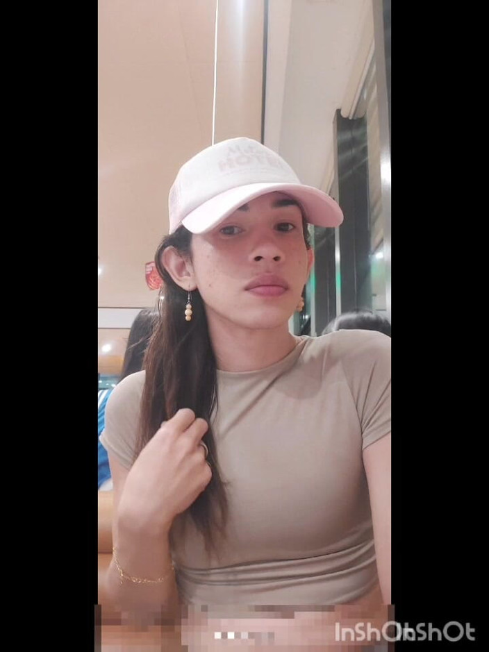 Ivykinky69: Nyepong dan ngentot kontol sampai crot di dalam