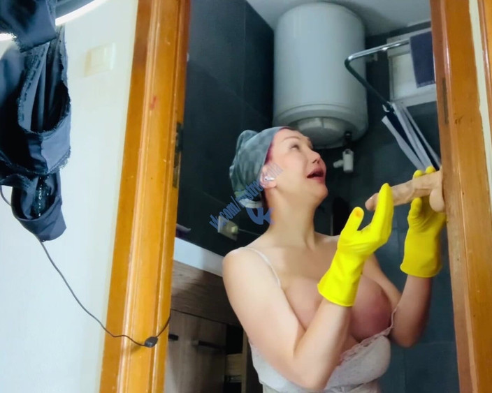 Mistressrola: ステップディルドが激しく突く