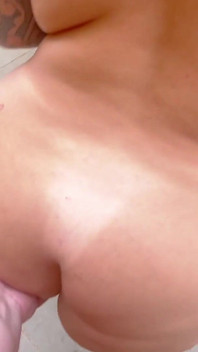 Wifebucket Amateurs - My Plumpy Girlfriend Seduced Me on the Motorbike