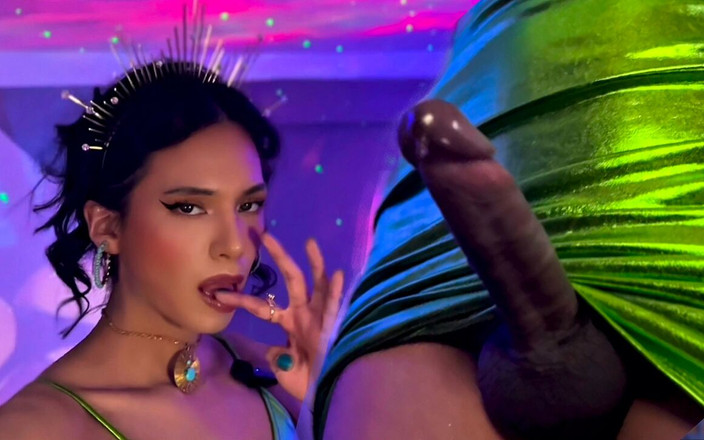 Lavala: La tua regina è qui