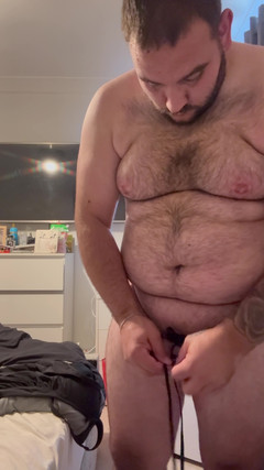 Shaun Cbt: アンダークローズドレスにアンダーカバーボンデージと乳首クランプをつける