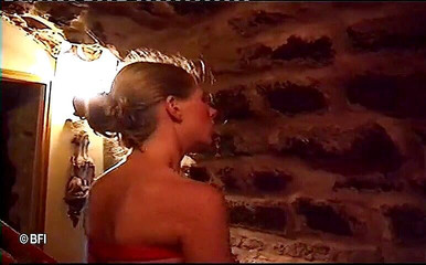 Dominate That Babe: Penjara bawah tanah bondage Prancis