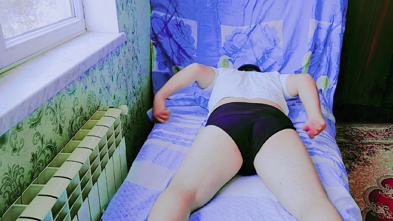 Kitty_Cross: 흑인 대물 자지와 섹스하는 거유 밀프
