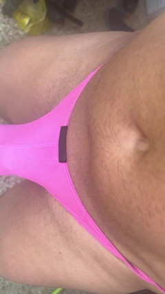 HotnHorny: Tanga rosa