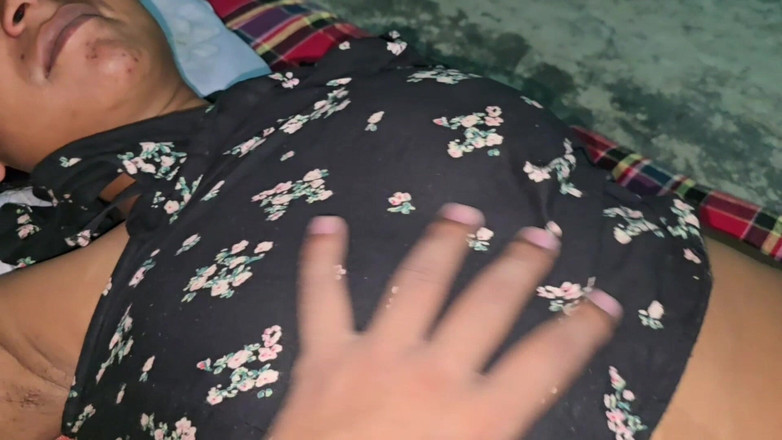 SafeRosebush8: 性感的胸罩操逼视频xxxindian以不同的风格啪和很多阴户出来