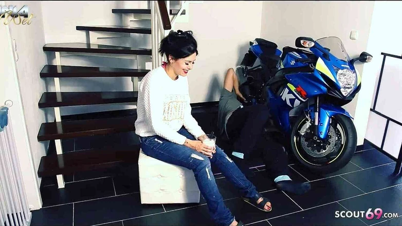 Full porn collection: German Neighbour MILF Seduces Young Guy to Have Cheating Sex