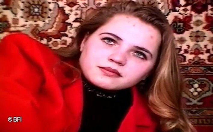 Horny Teenies: Rosyjskie osiemnaście - Tanya Saint Petersburg