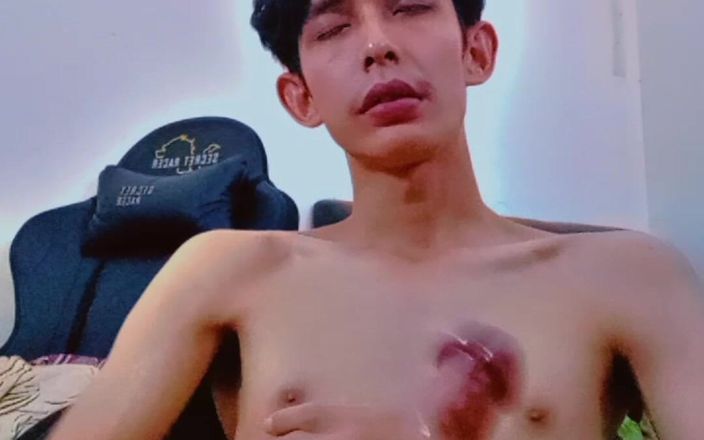 Urfaved studio: Muasin diriku sendiri, cuma kamu yang nonton
