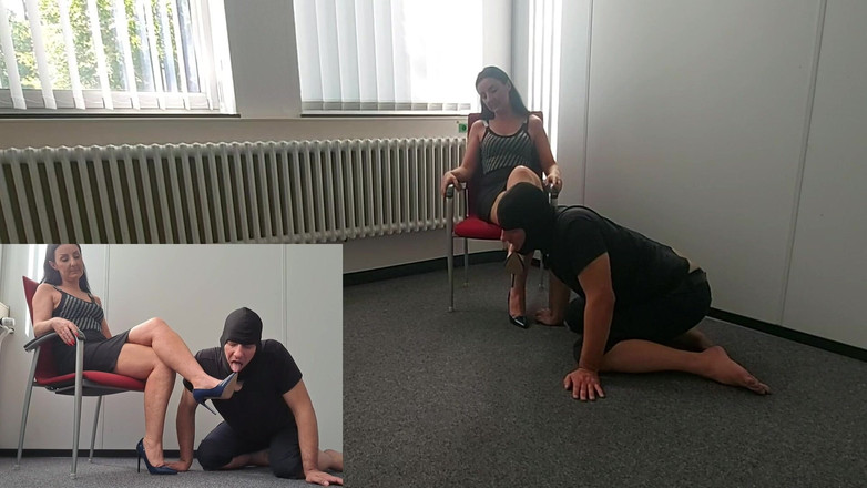 Lady Luciana Di Domizio: Під високими підборами