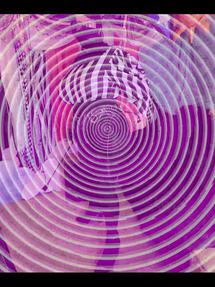 Miss Lacy Duval: Bambi bodylock con miss lacy duval