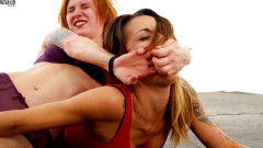 Defeatedsexfight: Meryl & Thea - Extrémní žhavý sexy boj
