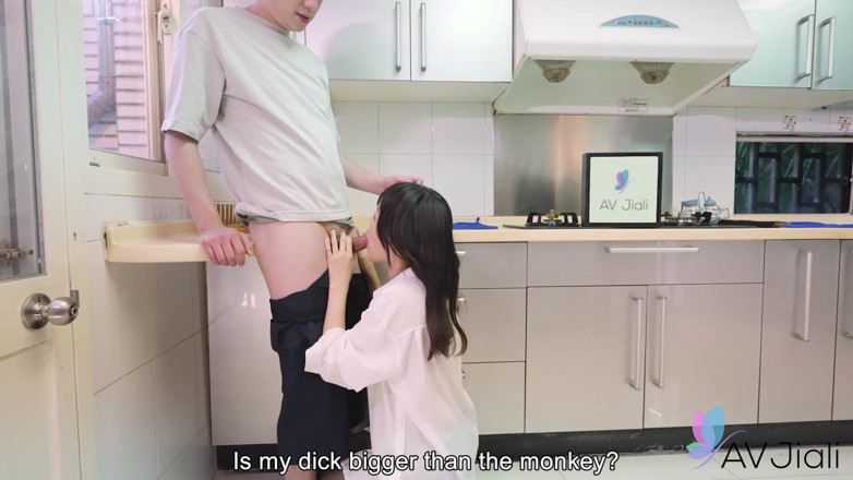 AV Jiali: ユリは金目当ての女性で、新しい恋人を騙して隔離中のセックスをさせた