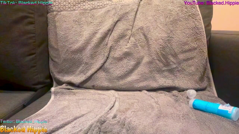 Blacked Hippie: Mijn grote zwarte lul pompen terwijl je in je oor...
