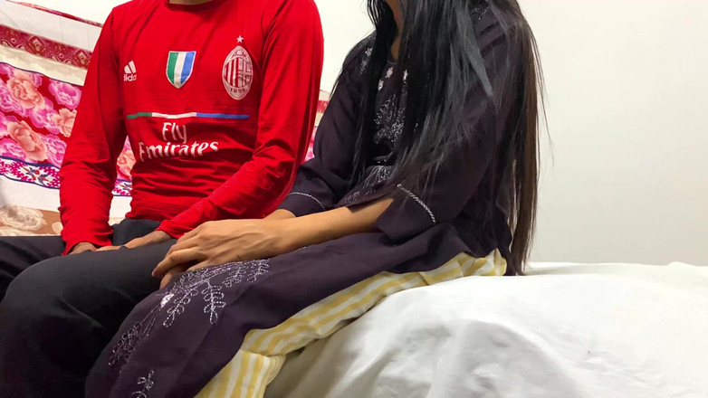 Desifilmy45: Amigas viuda calientes madrastras culona y apretado coño follada duro