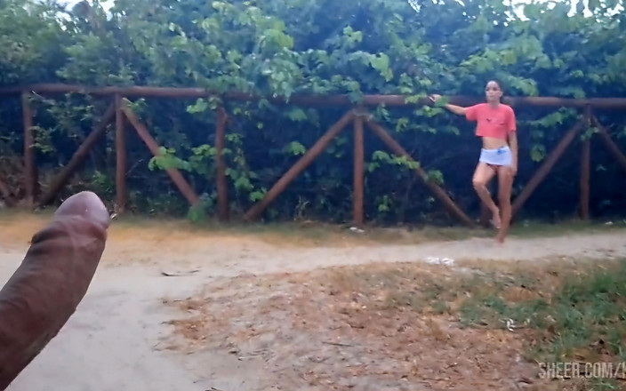 FannySquirting: Мастурбація: я показав свій жорсткий секс повії в парку!