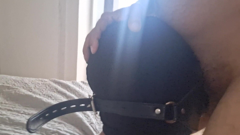 Grekogay: French Slave Licks My Feet and Dick