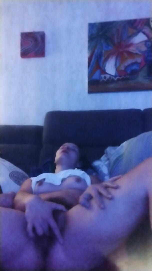 Babe2race: Masturbation with my boyfriend