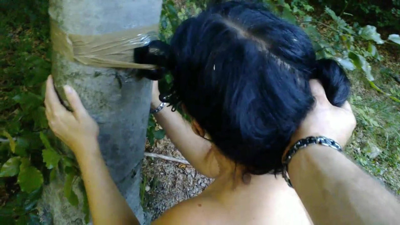 Toilet Mommy: Fickschwein trainiert ihre kehle