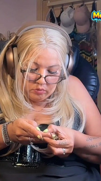 Good Night Goddess - Chain Smoking and Unwinding