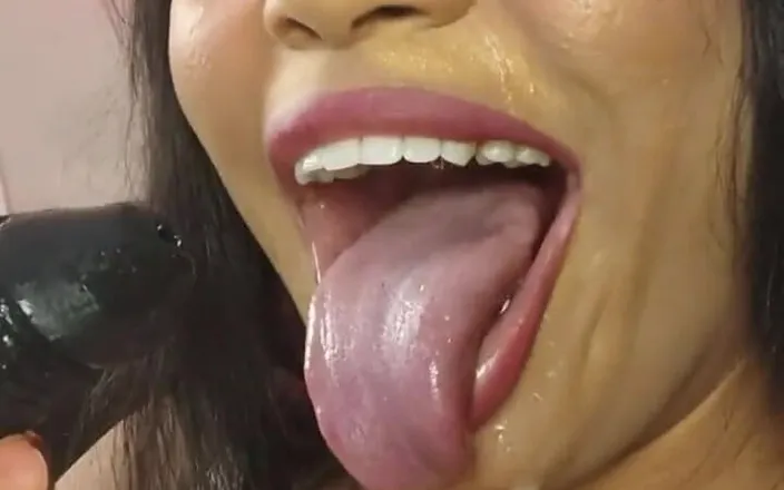 Anabel 693: Ana Breaks Her Goat Throat with 4 Cocks at the Same...