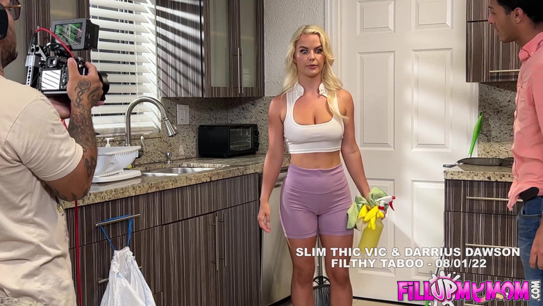 Fill Up My Stepmom: Bts - Uvedení mámy na trh
