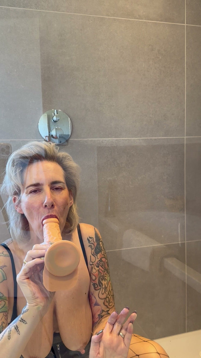 MamaMariaxxx: My Naughty Little Moment, Watch Me Come Squirting