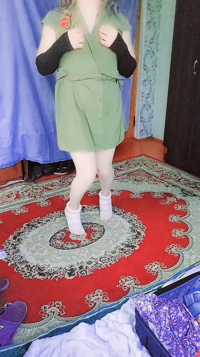 Kitty_Cross: Femboy Fantasy na pełnym wyświetlaczu