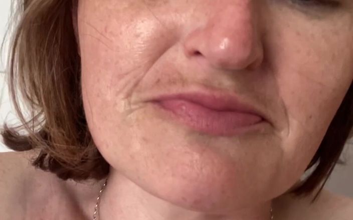 MistressWriggler: Den bästa lukten i världen! Att sniffa mina fitta doftande...