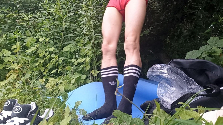 Jon Arteen: Gay Twink Jon Arteen runkar av sin kuk med ett...