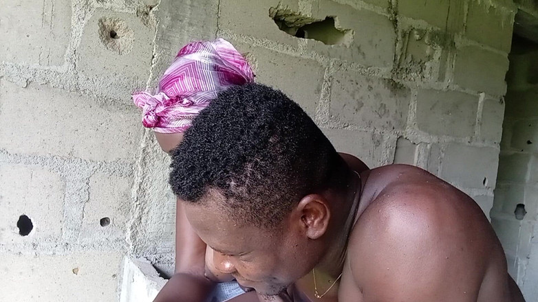 Creamyshuga: Mereka mencekik ketika beristirahat dari pertanian dan dia mulai menyentuh...