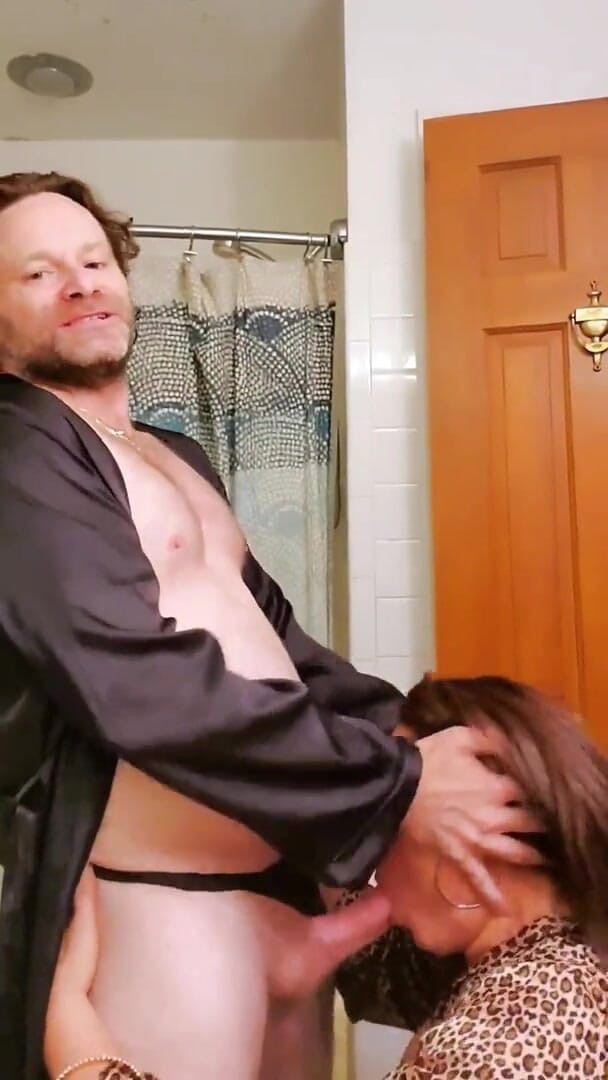 Satin Fetish King: Gorgeous Italian satin milf gets face fucked and cum shot