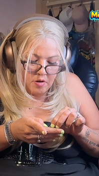 Good Night Goddess - Chain Smoking and Unwinding