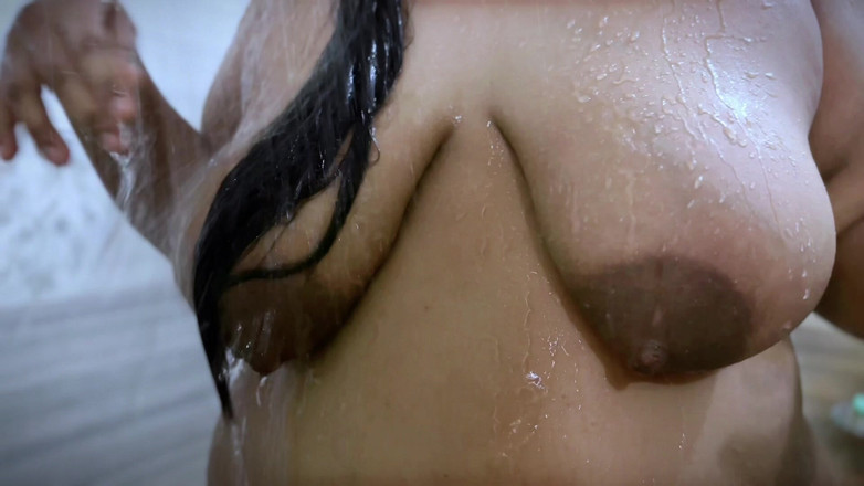 Your Boy's Cum: Bada Dodh Wali Cacci - Indyjski Duży tyłek i ogromne cycki...