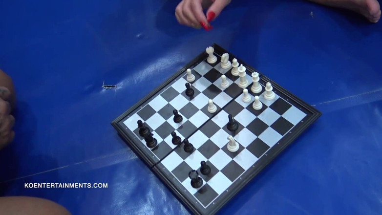 KO Entertainment: Candee Licious Vs. Zsolt, Nude Chess Fight